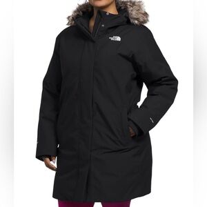 The North Face Women's Black Arctic Parka